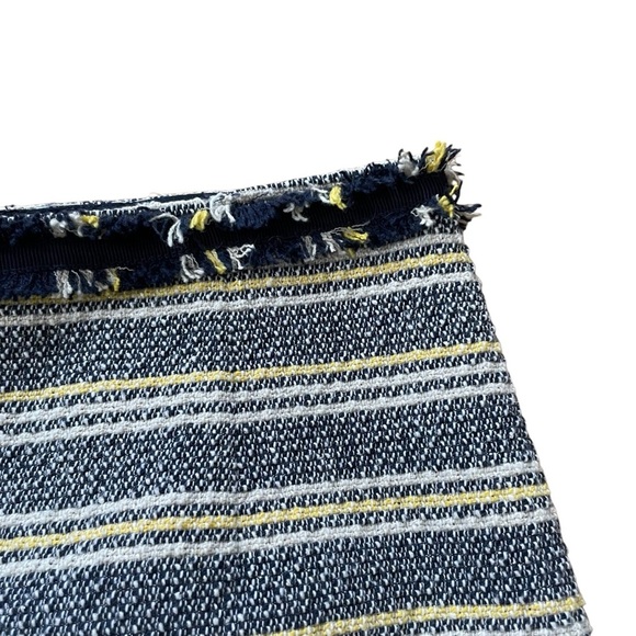 MaxMara Weekend Tweed Skirt Navy Blue Stripes Fringe Waist Size 8 US Office - Picture 3 of 9